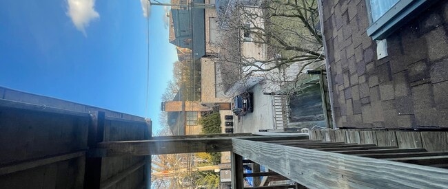 Building Photo - 4133 N Ashland Ave