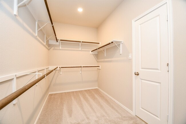 Building Photo - 231 Bright Vly Wy