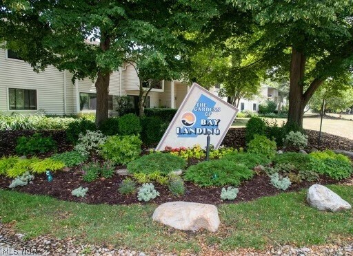 Building Photo - 2959 S Bay Dr