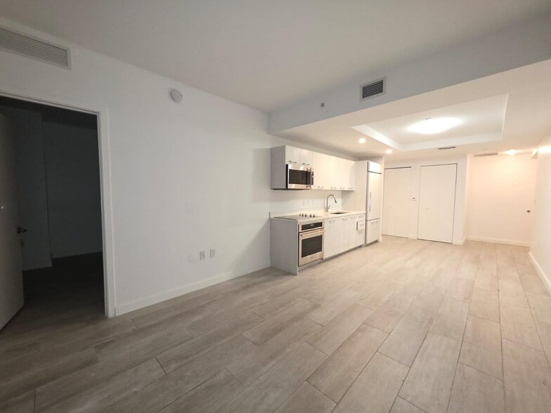 Building Photo - 55 SW 9th St