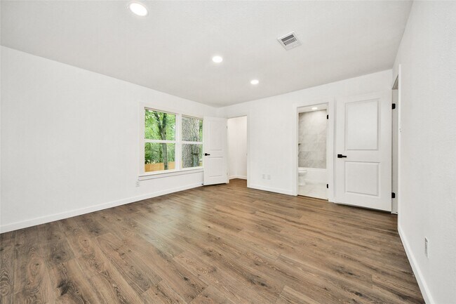 Building Photo - 33 Kittiwake Ct