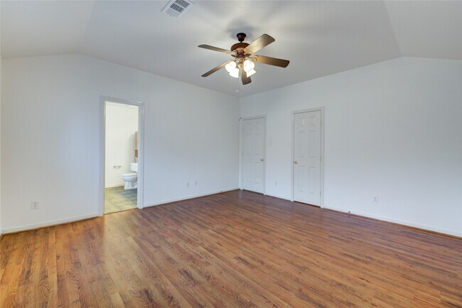 Building Photo - 46 Drifting Shadows Cir