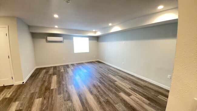 Interior Photo - 14056 Valleyheart