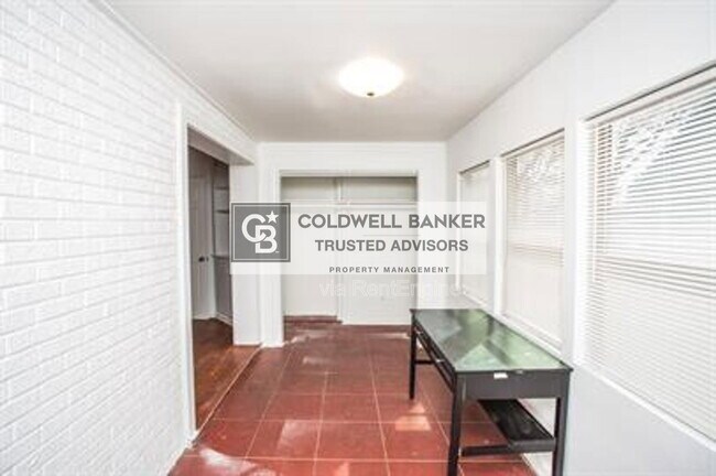 Building Photo - 1602 Avenue X