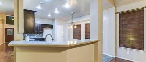 Building Photo - 9934 Goldenglade Dr