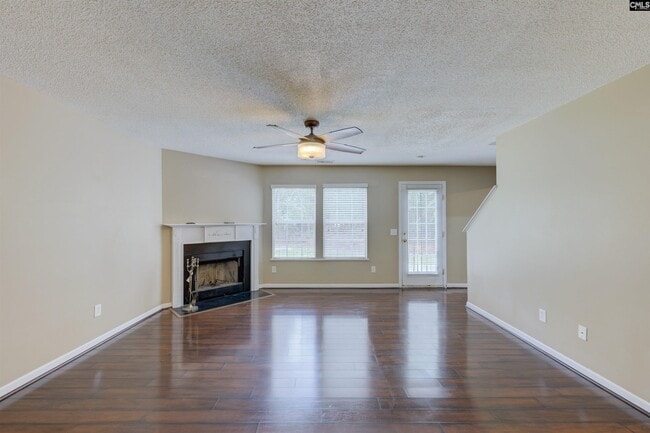 Building Photo - 1908 Lake Carolina Dr