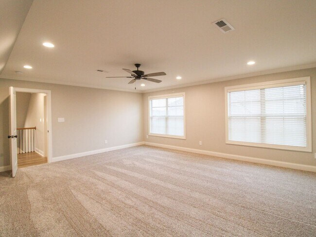 Building Photo - Beautiful two story home at Whispering Pines!