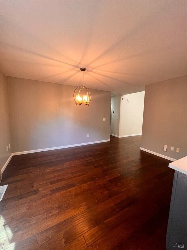 Building Photo - 5320 San Luis Ave
