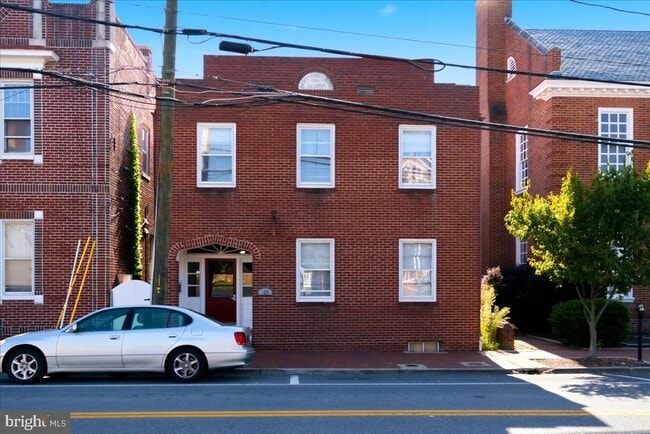 Building Photo - 126 N Braddock St