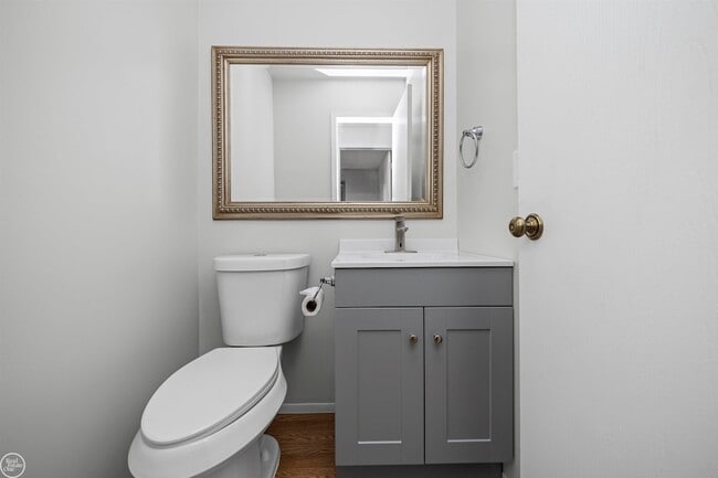 Building Photo - 24692 N Meadow Dr