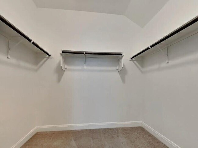 Building Photo - 3610 Thunian Pass