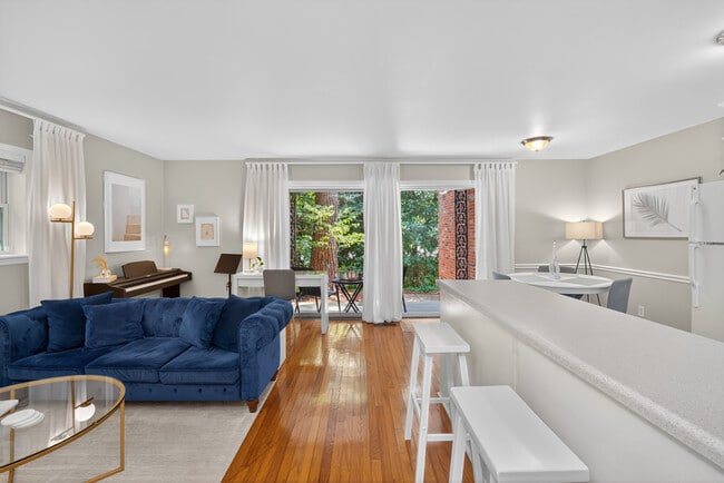 Building Photo - 930 Norland Rd