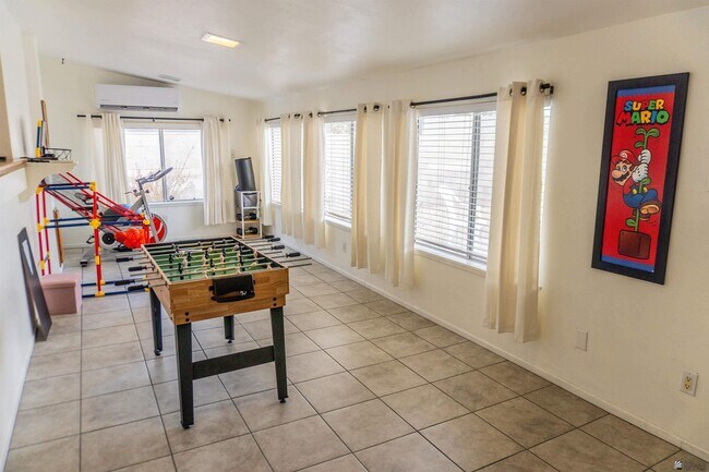 Building Photo - 379 E Hacienda Dr