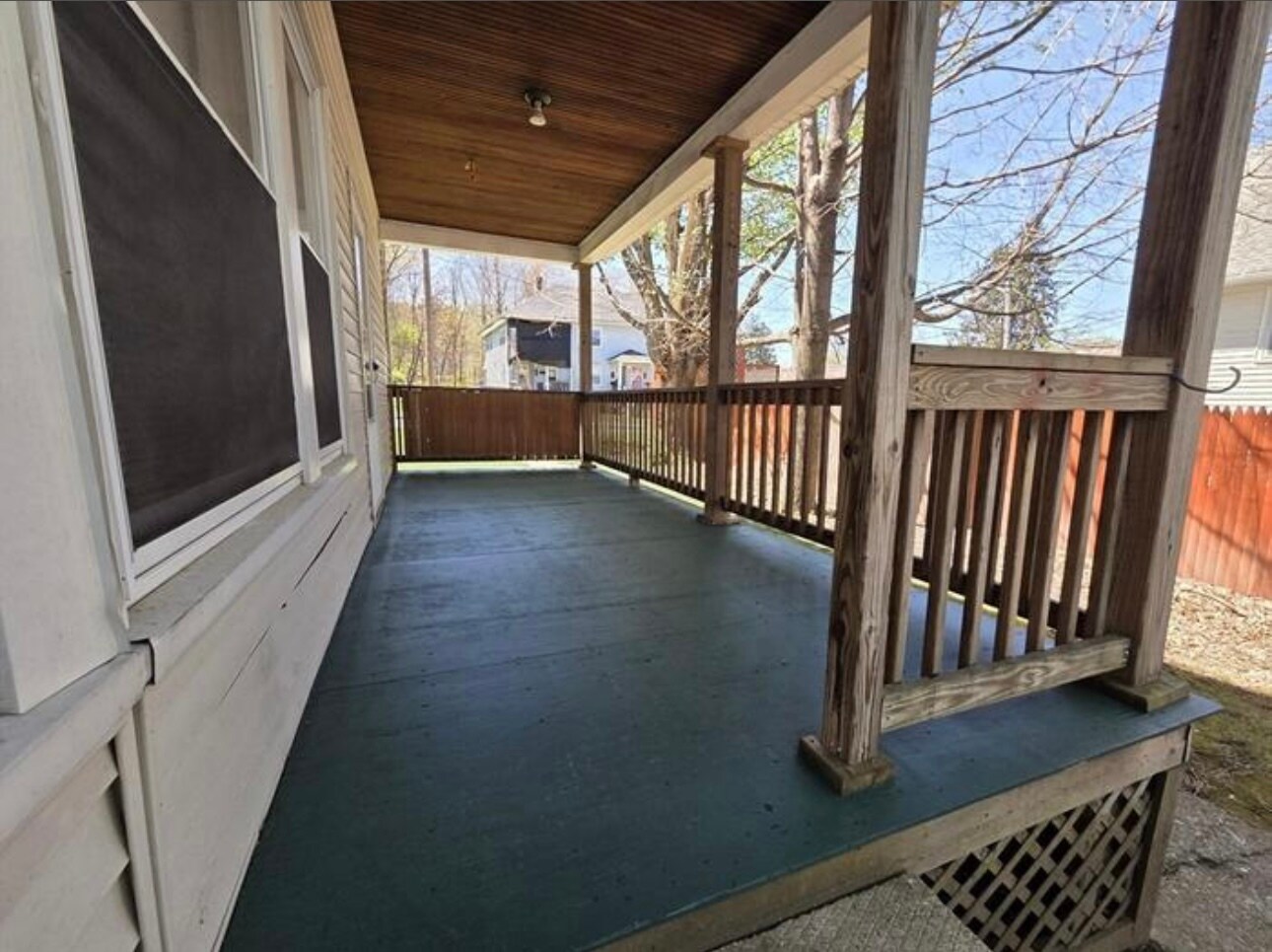 Side porch - 5 Maple Ter