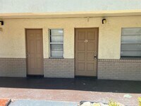 Building Photo - 8705 NW 38th Dr