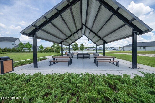 Building Photo - 10300 Silverbrook Trl