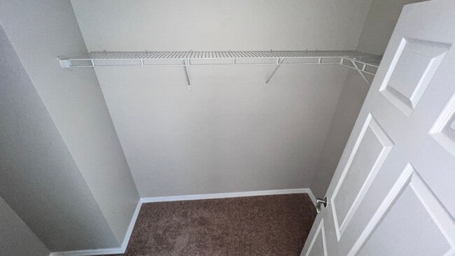 Building Photo - Beautiful 3/2 Townhouse Available !!