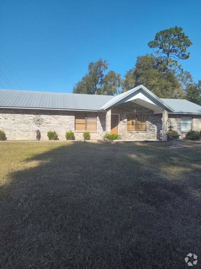 Building Photo - NE OCALA HOME