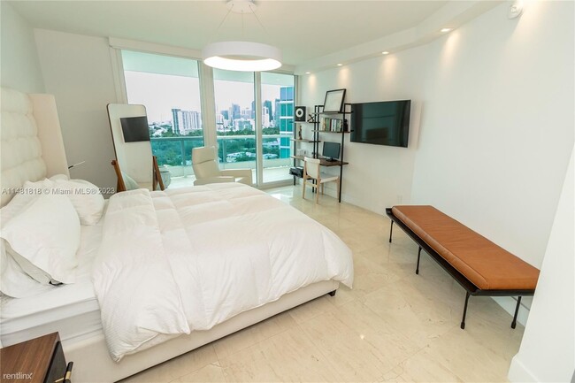 Building Photo - 2 br, 2 bath Condo - 2127 Brickell Ave Apt...