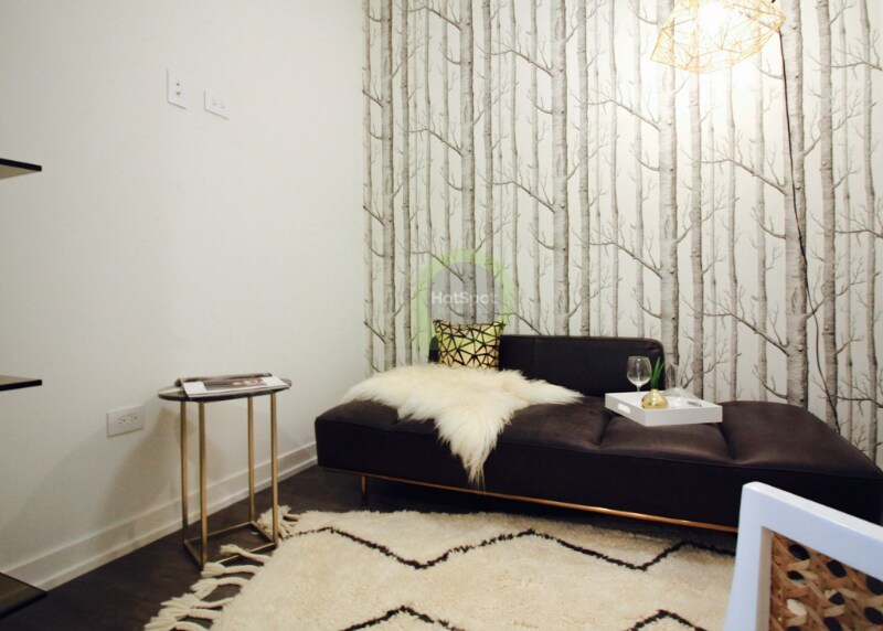 Building Photo - 740 N Hudson Ave