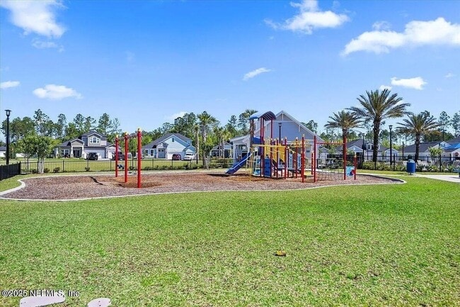 Building Photo - 483 Cherry Elm Dr