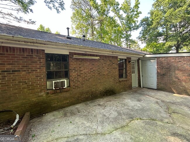 Building Photo - 105 Meadowbrook Ct