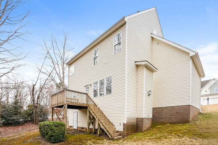 Building Photo - 180 Willowbrook Cir