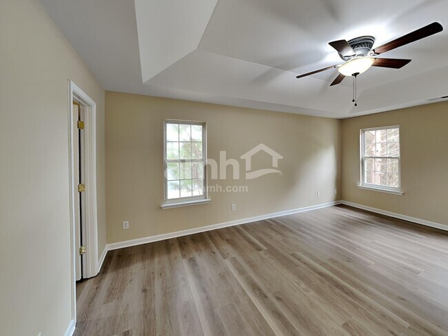 Building Photo - 169 Royalton Rd