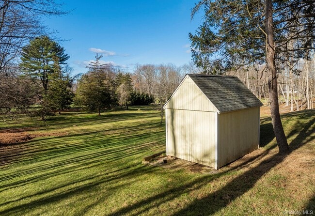 Building Photo - 6 Starr Ridge Rd