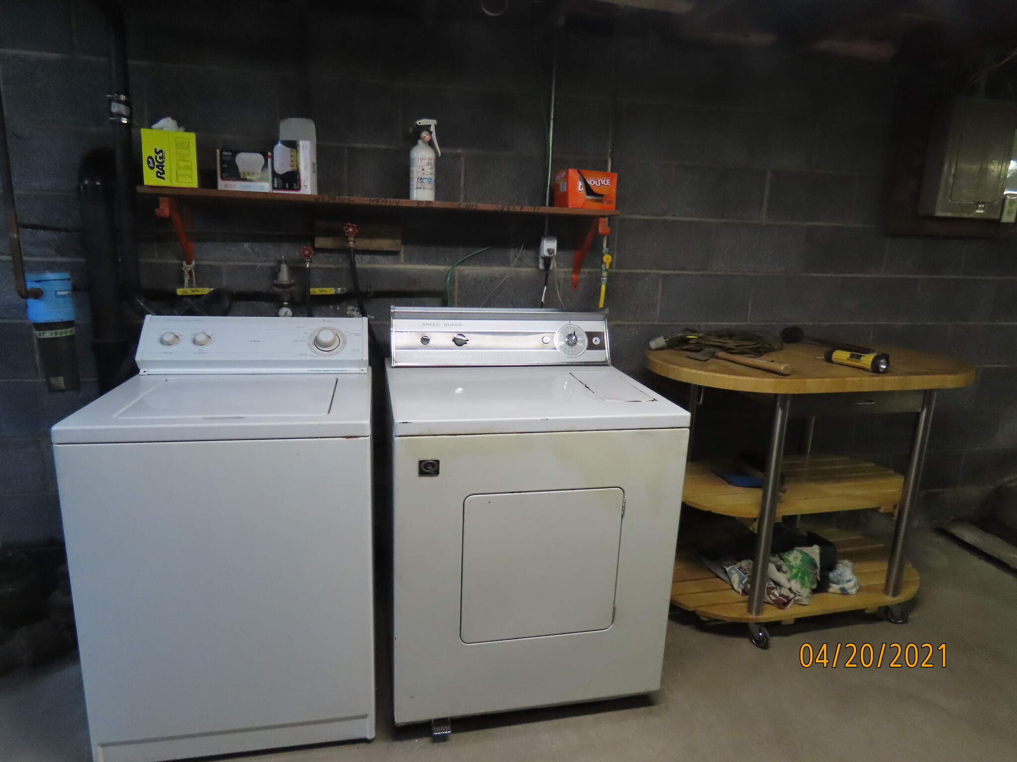 private laundry room - 307 Center St