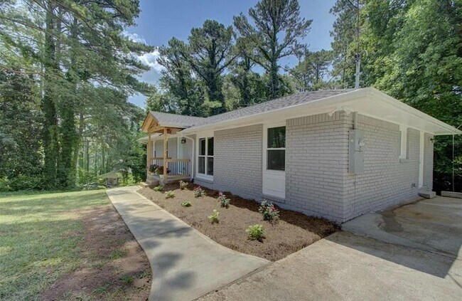 Building Photo - 985 Frontier Trail SW