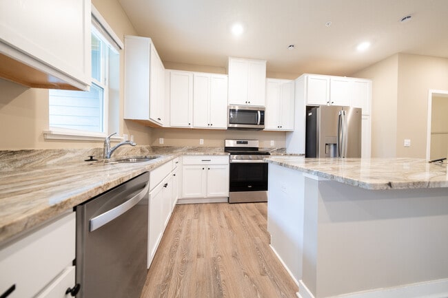 Building Photo - 16415 Jaffna Pl