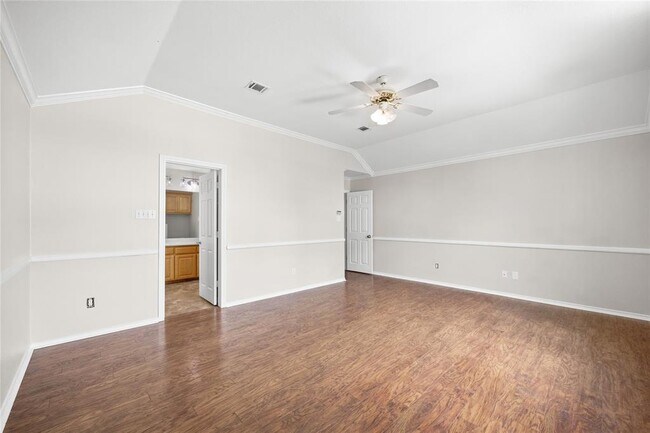 Building Photo - 13217 Rochester Ln