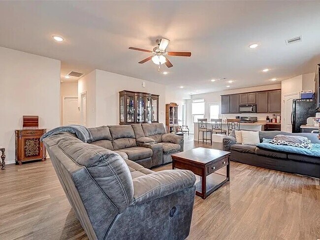 Building Photo - 9819 Swindale Ridge Ln
