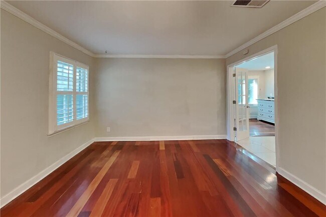 Building Photo - 2916 Sope Creek Dr