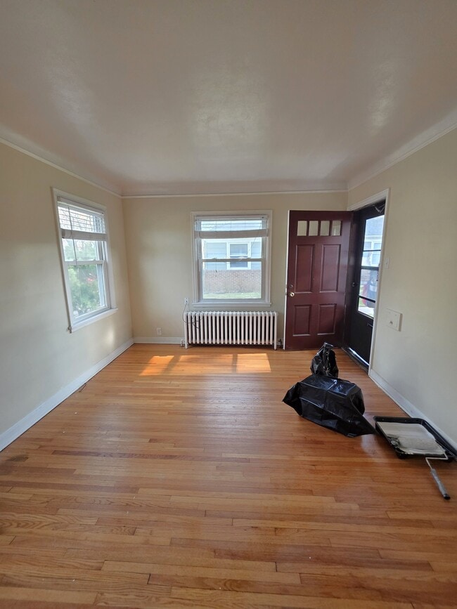 Building Photo - 2056 Bayard Ave