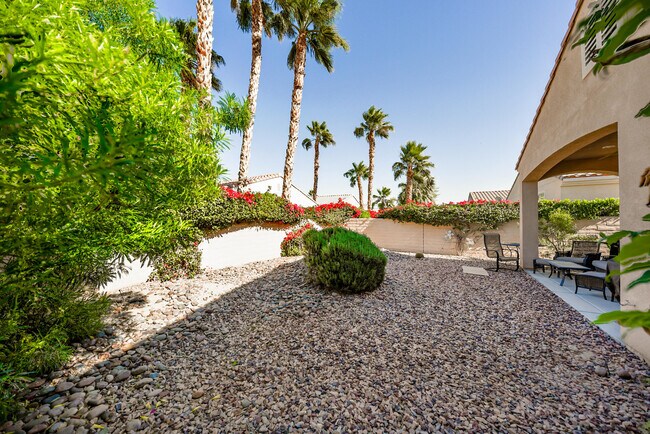 Building Photo - 81654 Avenida Alturas