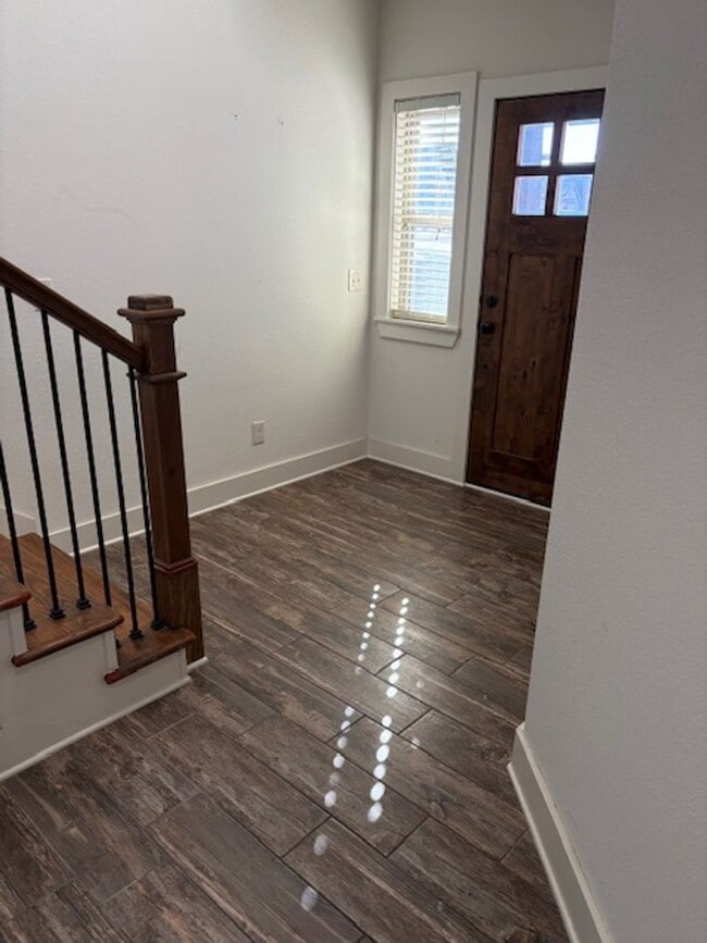 Building Photo - BEAUTIFUL HOME IN GREAT LOCATION!