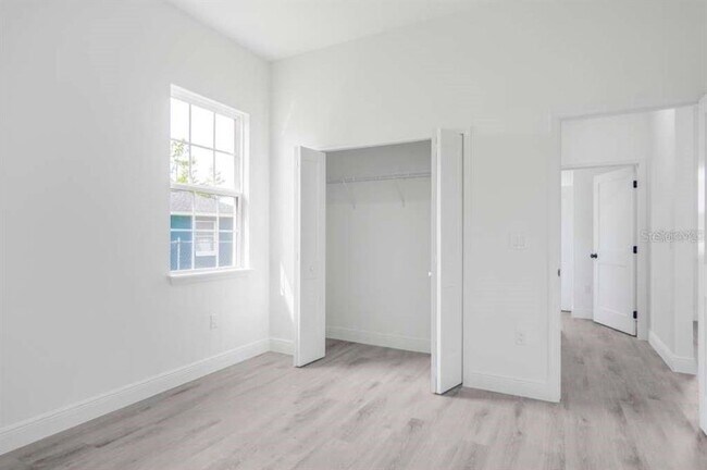 Building Photo - 15683 SW 49th Avenue Rd