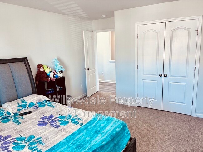 Building Photo - 993 Deaton Dr