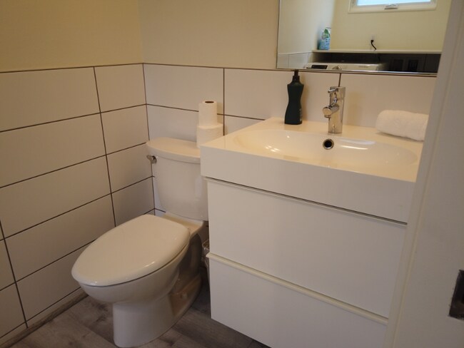 Building Photo - 1605 South Main St