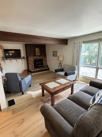 Building Photo - 1019 2nd St W