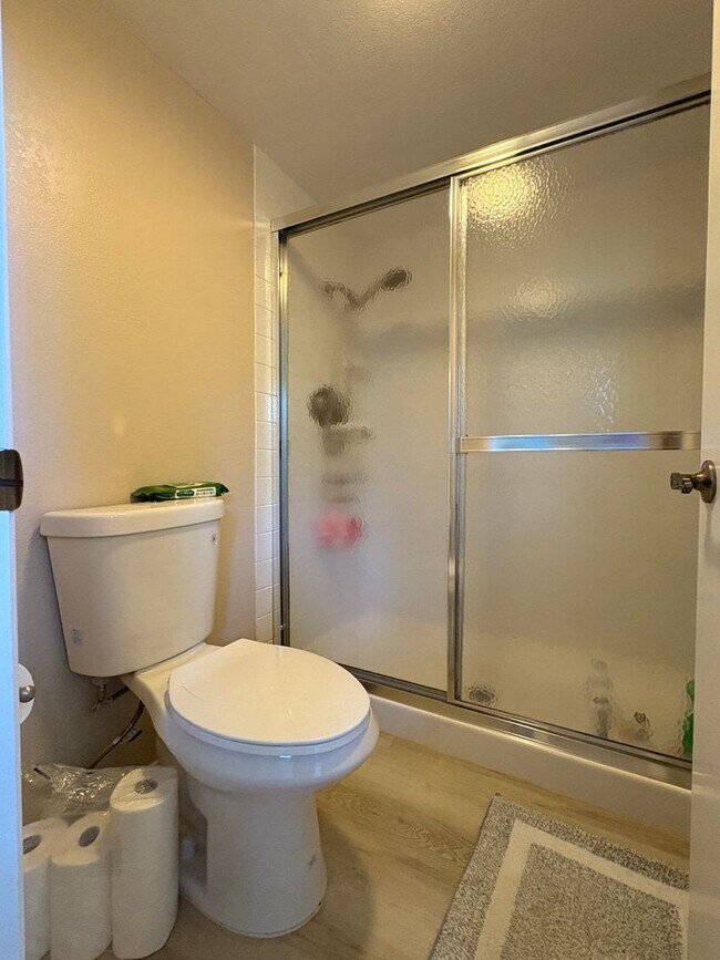 Building Photo - 1818 Stratton Cir