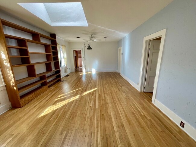 Building Photo - Girard UNM