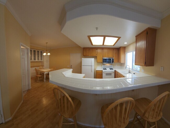 Building Photo - Fantastic home in the Arbors!