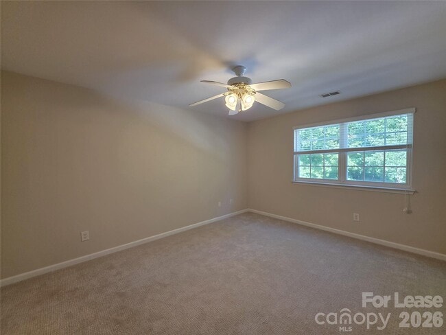 Building Photo - 4730 Willow Glen Rd