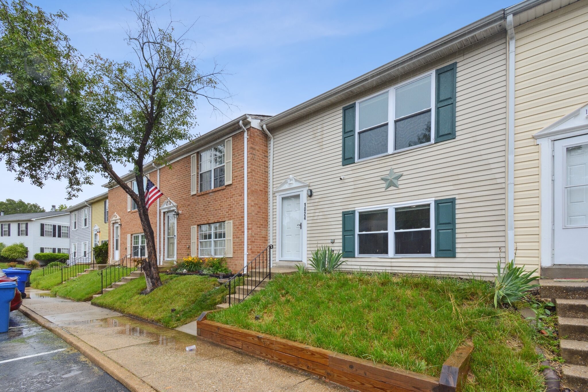 Building Photo - 1024 Dorset Dr