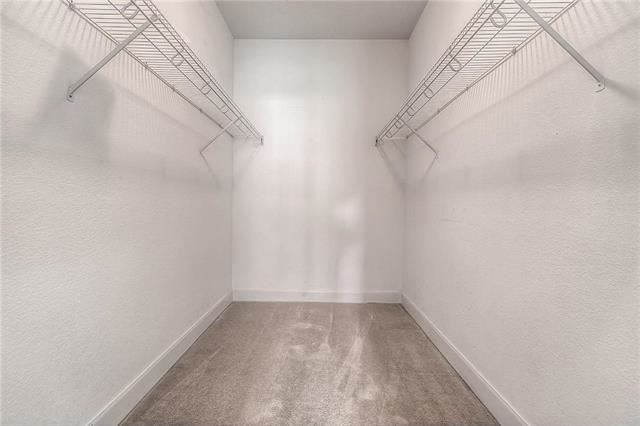 Building Photo - 11610 Tomahawk Creek Pkwy