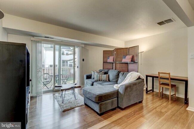 Building Photo - 14431 St Germain Dr