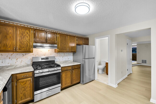 Building Photo - 103 Cliffside Dr